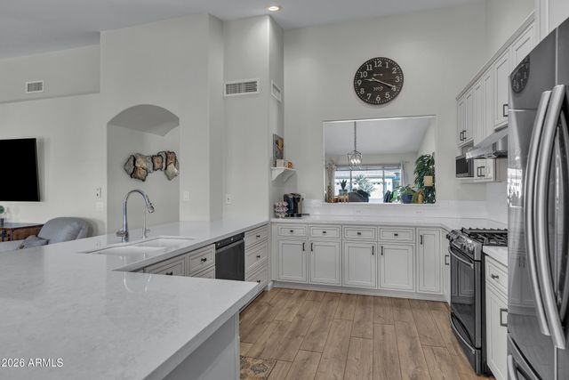 9421 E Jadecrest Drive, Sun Lakes, AZ 85248