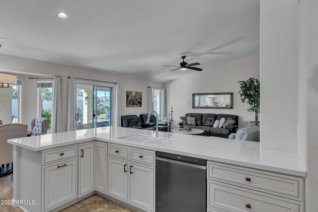 9421 E Jadecrest Drive, Sun Lakes, AZ 85248