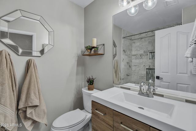 9421 E Jadecrest Drive, Sun Lakes, AZ 85248