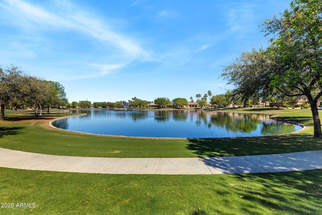 9421 E Jadecrest Drive, Sun Lakes, AZ 85248