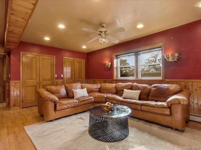 20 Rose Street, White Plains, NY 10605