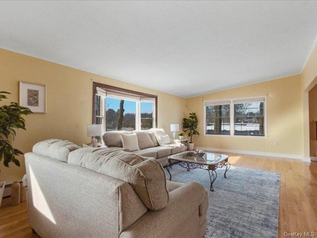 20 Rose Street, White Plains, NY 10605