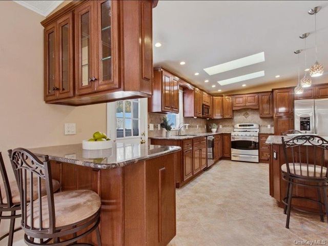 20 Rose Street, White Plains, NY 10605