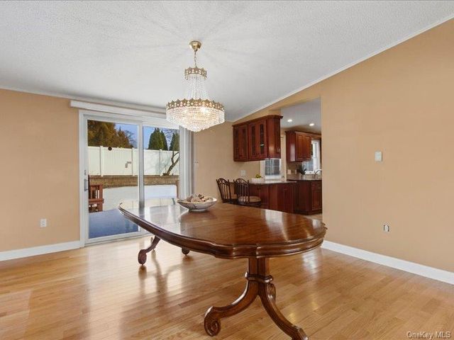 20 Rose Street, White Plains, NY 10605