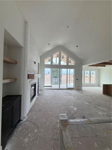 16220 S Twilight Lane, Olathe, KS 66062