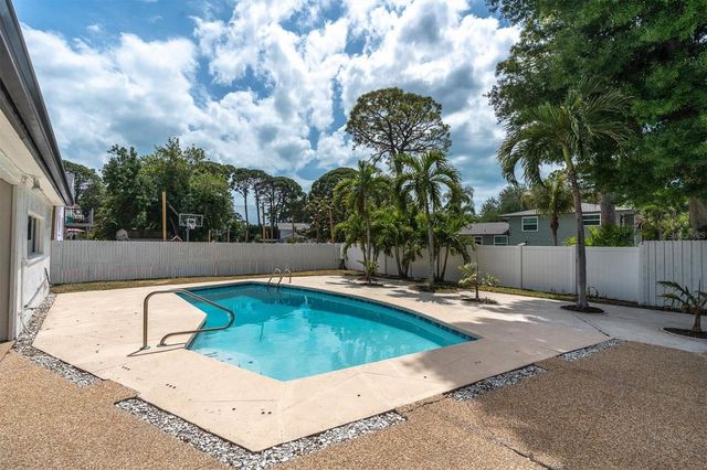 14254 84TH TERRACE, Seminole, FL 33776