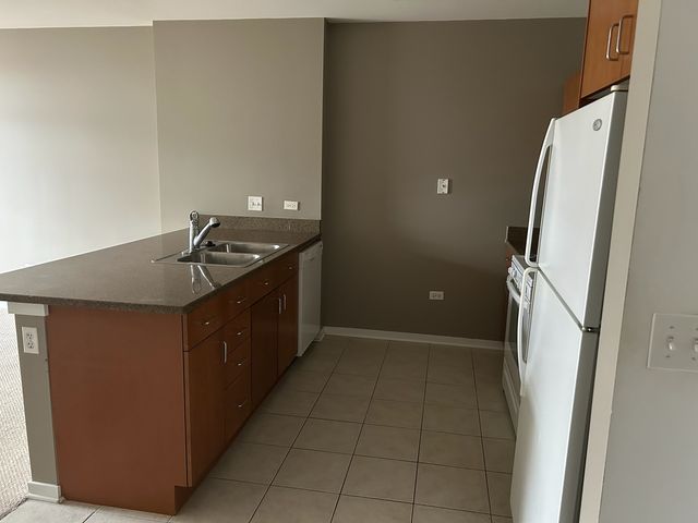 7757 Van Buren Street 413, Forest Park, IL 60130