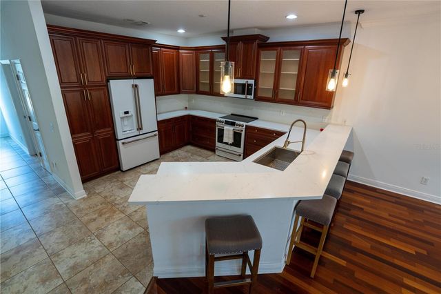 4639 OVERLOOK DRIVE NE, St Petersburg, FL 33703