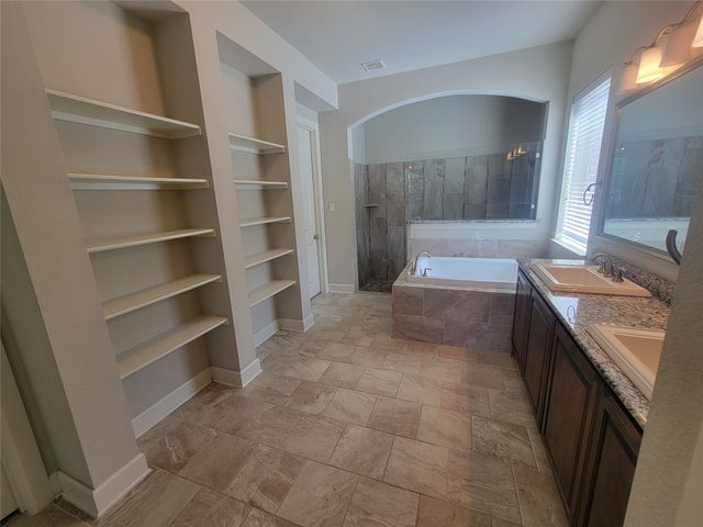 1023 Winter Fire Way, Arlington, TX 76005