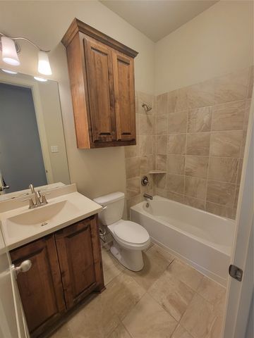 1023 Winter Fire Way, Arlington, TX 76005
