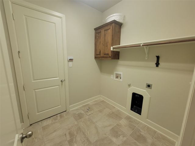 1023 Winter Fire Way, Arlington, TX 76005