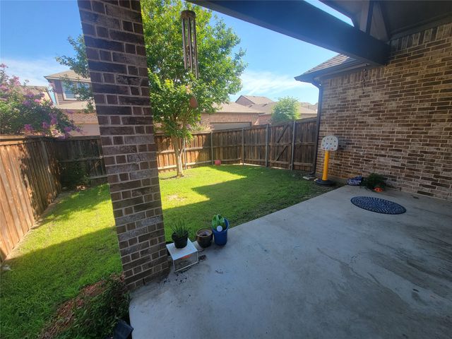 1023 Winter Fire Way, Arlington, TX 76005