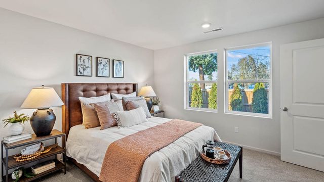 230 Darlington Street, Medford, OR 97501