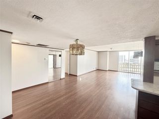 2016 Main 1904, Houston, TX 77002
