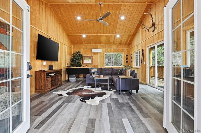 25700 Village Circle, Golden, CO 80401