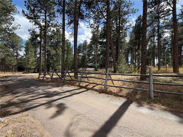 25700 Village Circle, Golden, CO 80401