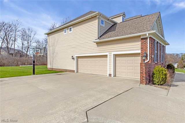 10206 Woodlands Drive, Brecksville, OH 44141