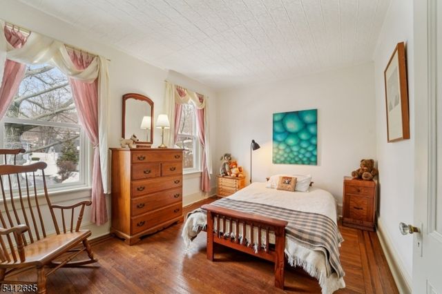 57 Pompton Rd, Haledon Boro, NJ 07508