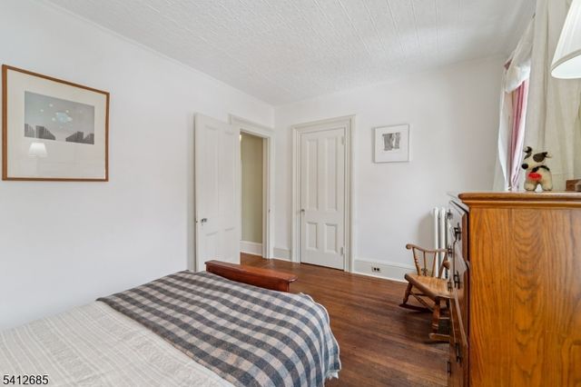 57 Pompton Rd, Haledon Boro, NJ 07508