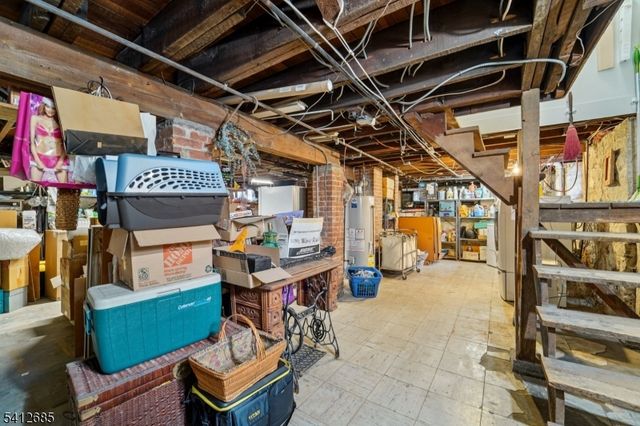 57 Pompton Rd, Haledon Boro, NJ 07508