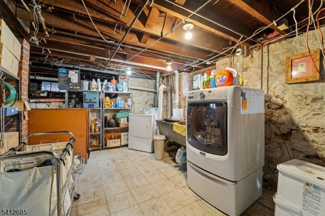 57 Pompton Rd, Haledon Boro, NJ 07508