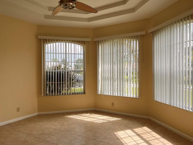 449 SW Dagget Avenue, Port St Lucie, FL 34953