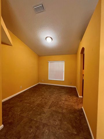 449 SW Dagget Avenue, Port St Lucie, FL 34953