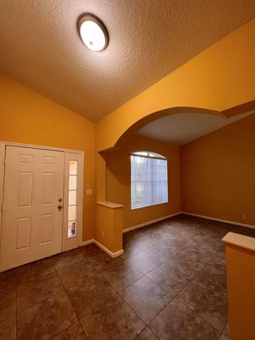 449 SW Dagget Avenue, Port St Lucie, FL 34953