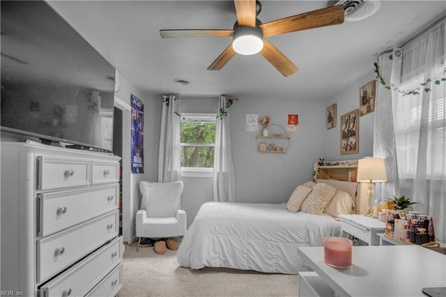 421 Plummer DR, Chesapeake, VA 23323