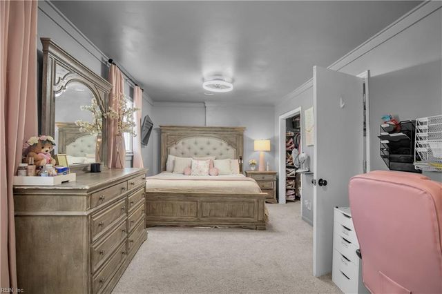 421 Plummer DR, Chesapeake, VA 23323