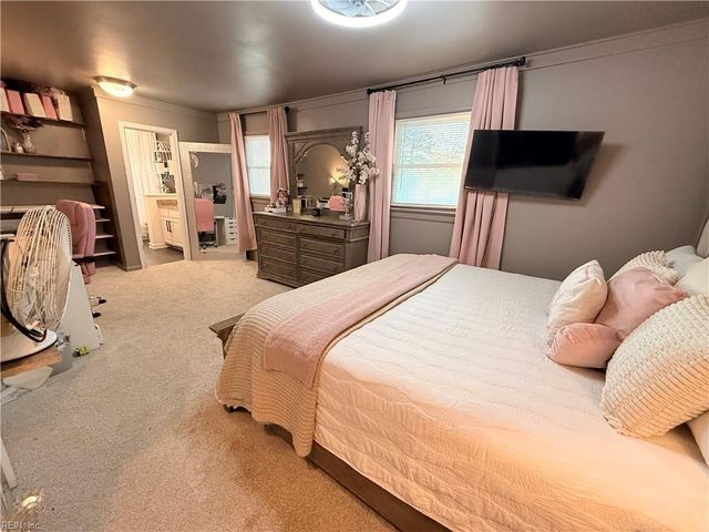 421 Plummer DR, Chesapeake, VA 23323