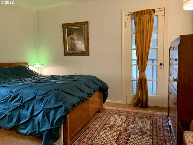 260 CRESCENT Dr, Kelso, WA 98626