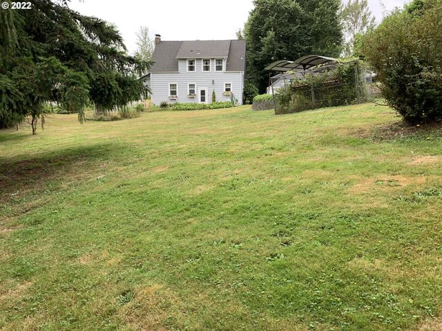 260 CRESCENT Dr, Kelso, WA 98626