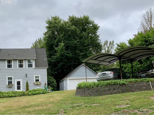 260 CRESCENT Dr, Kelso, WA 98626