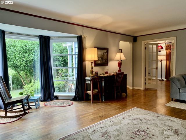 260 CRESCENT Dr, Kelso, WA 98626