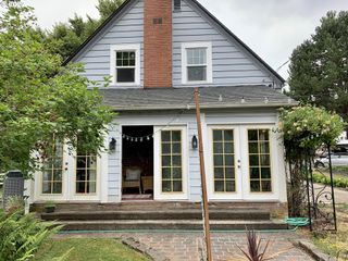 260 CRESCENT Dr, Kelso, WA 98626