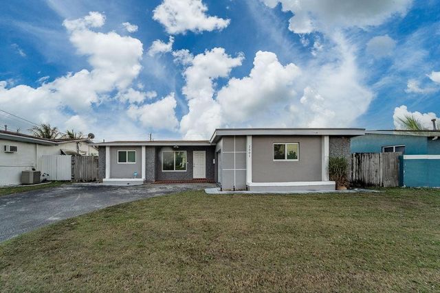 2501 NW 84th Way, Sunrise, FL 33322