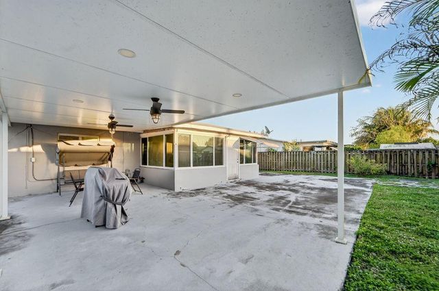 2501 NW 84th Way, Sunrise, FL 33322