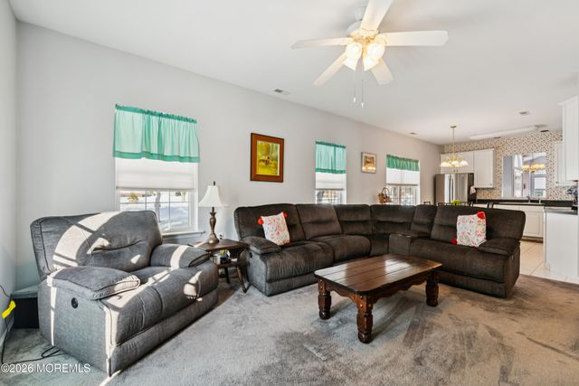 2 Belvedere Drive S, Manchester, NJ 08759