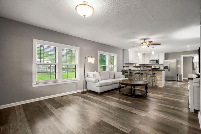 601 S Peoria Street, Louisburg, KS 66053