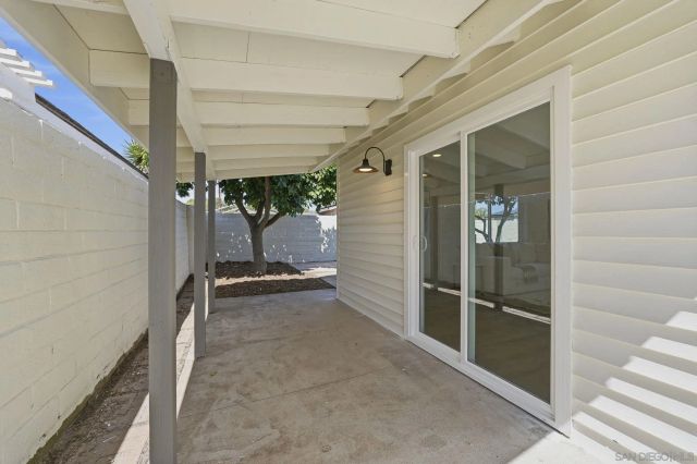 14212 Tobiasson Rd, Poway, CA 92064