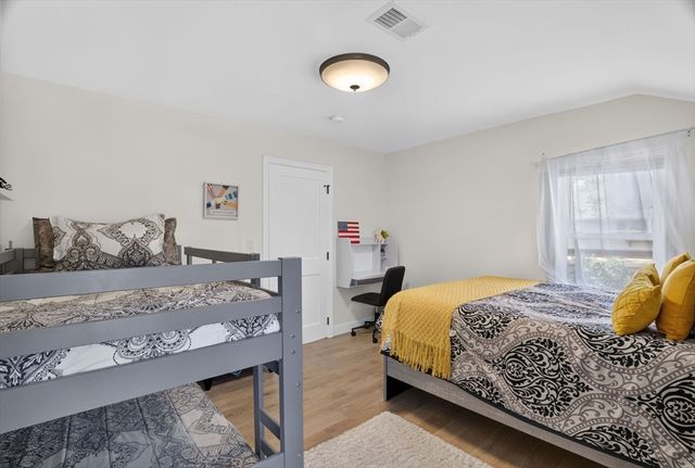 77 Furnace Ln, Pembroke, MA 02359