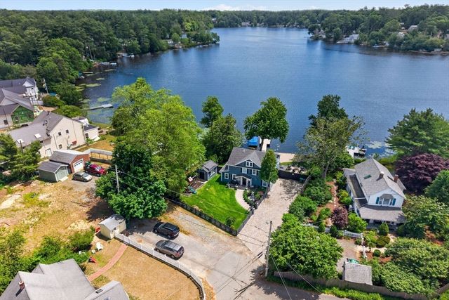 77 Furnace Ln, Pembroke, MA 02359