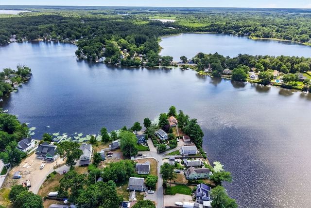 77 Furnace Ln, Pembroke, MA 02359