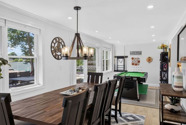 77 Furnace Ln, Pembroke, MA 02359