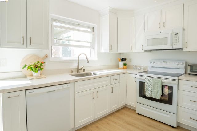 1260 Pine Creek Way I, Concord, CA 94520