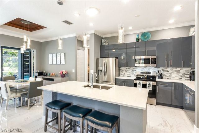 14615 Glen Eden DR, Naples, FL 34110