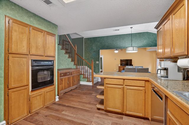 300 Post Lane, Burleson, TX 76028