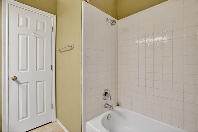 300 Post Lane, Burleson, TX 76028