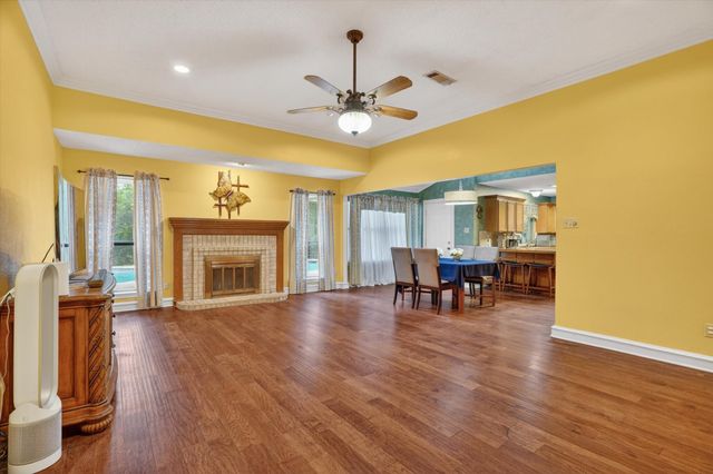 300 Post Lane, Burleson, TX 76028